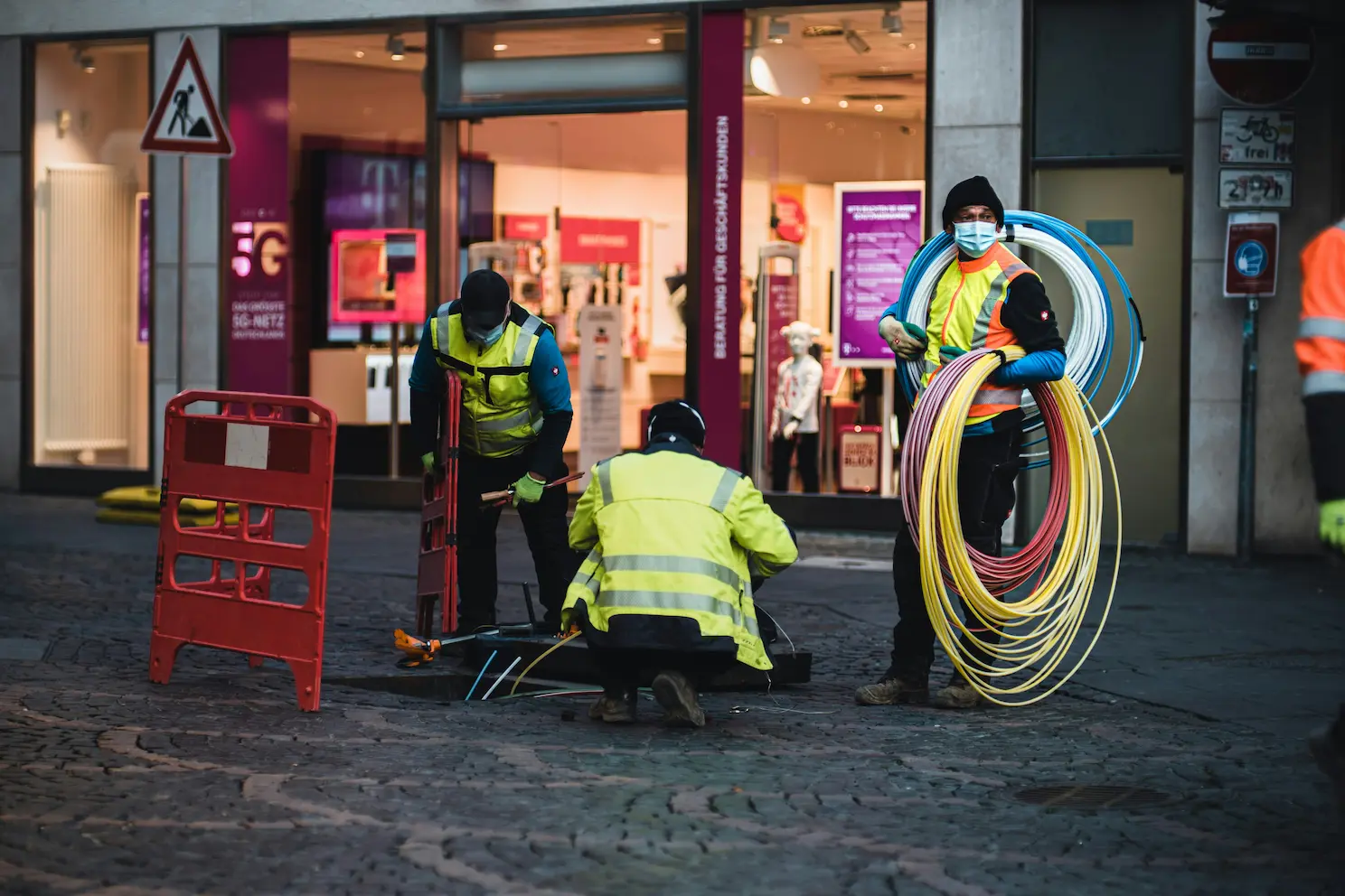 HR&A — Expertise — Broadband