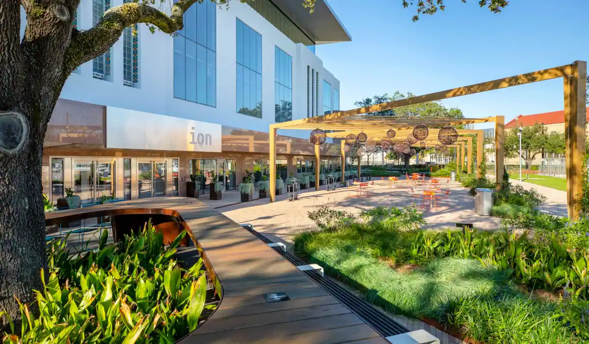 HR&A — Expertise — Innovation Districts
